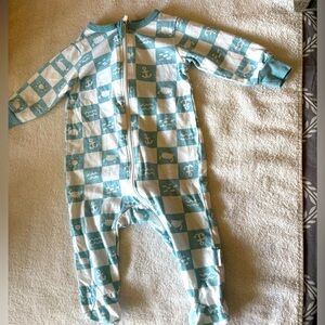 Gerber Blue and White Kids One Piece size. 0-3 mths